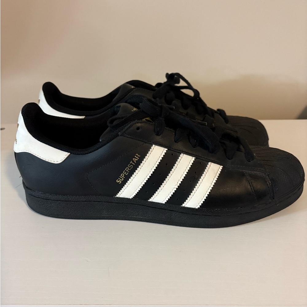 Adidas Superstar Black & White Sneakers Men’s Size 10.5